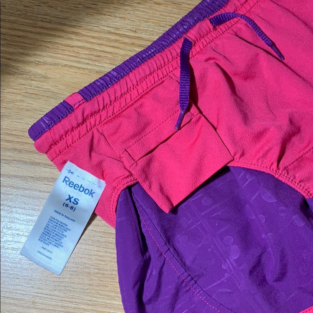 Girls Reebok shorts - Picture 3 of 3
